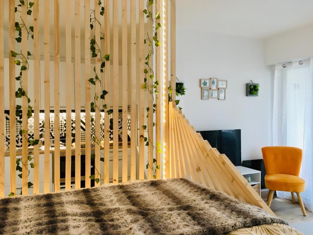 Appartement Nuit surélevé Hyper centre à Saint-Nazaire  Extérieur photo